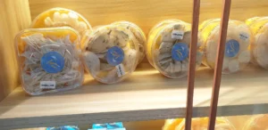 mua-yen-sao-lam-qua-bieu